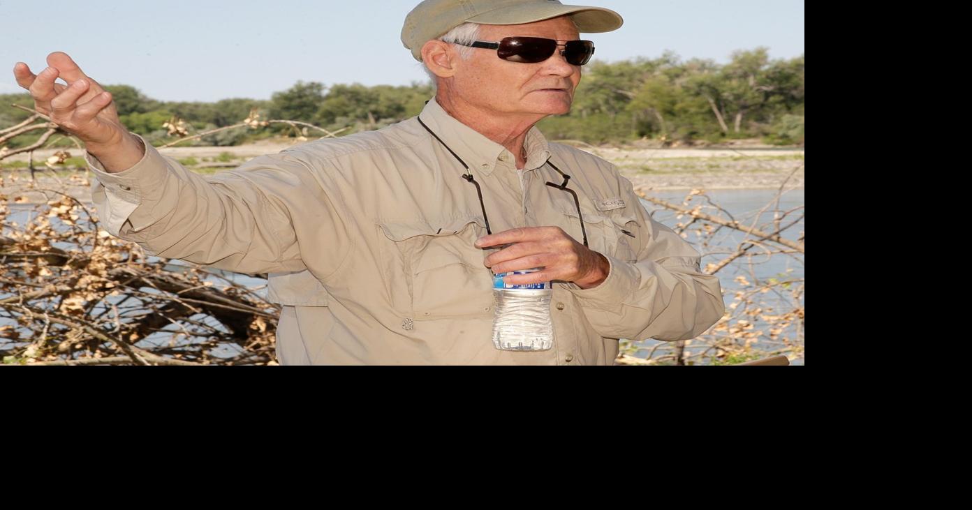 Ralph Saunders given state historical award