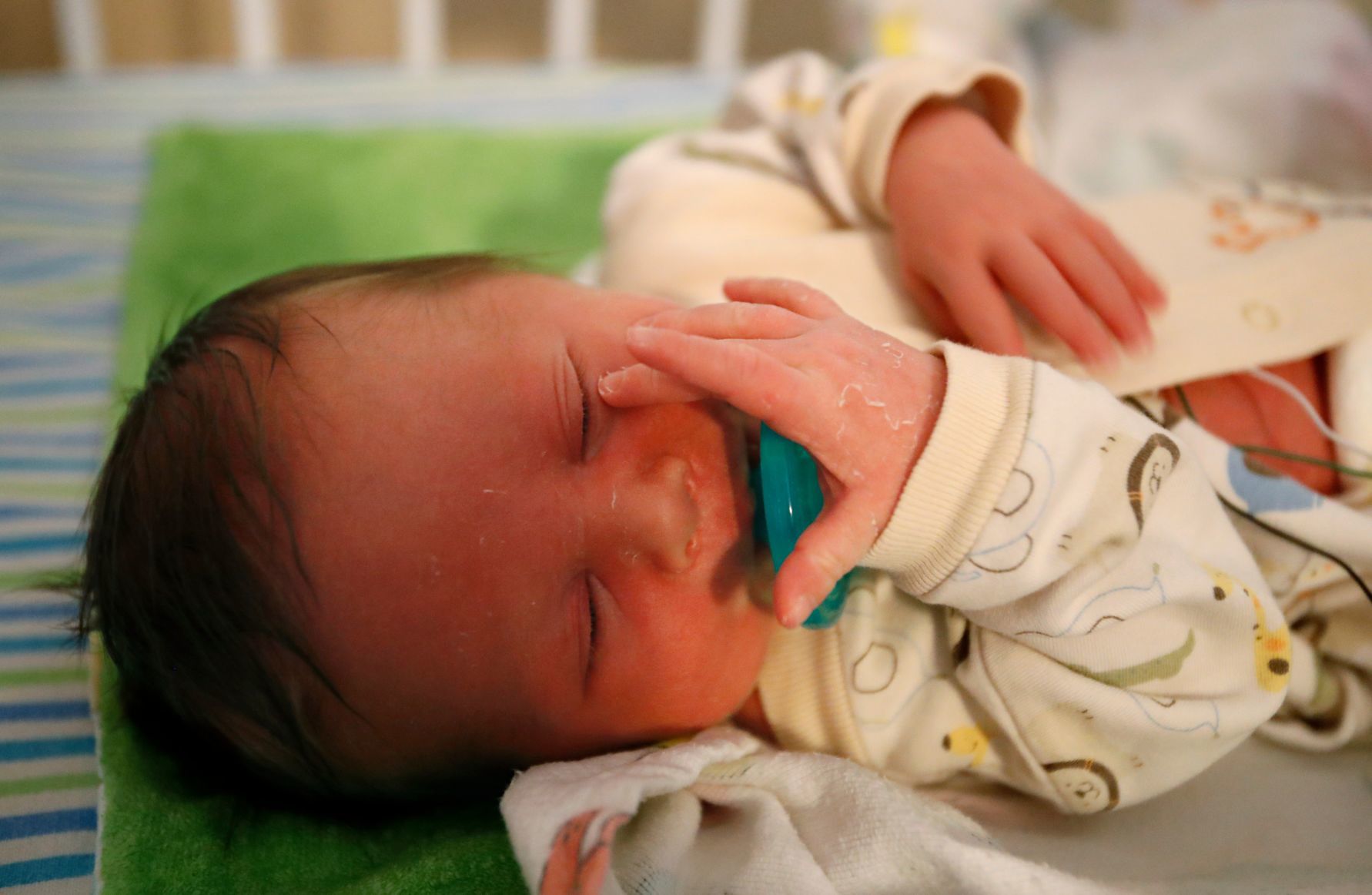 Neonatal Cooling Helps Oxygen-deprived Newborns