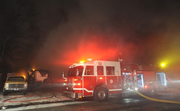 Firefighters douse blaze on Golden Boulevard | Local News ...