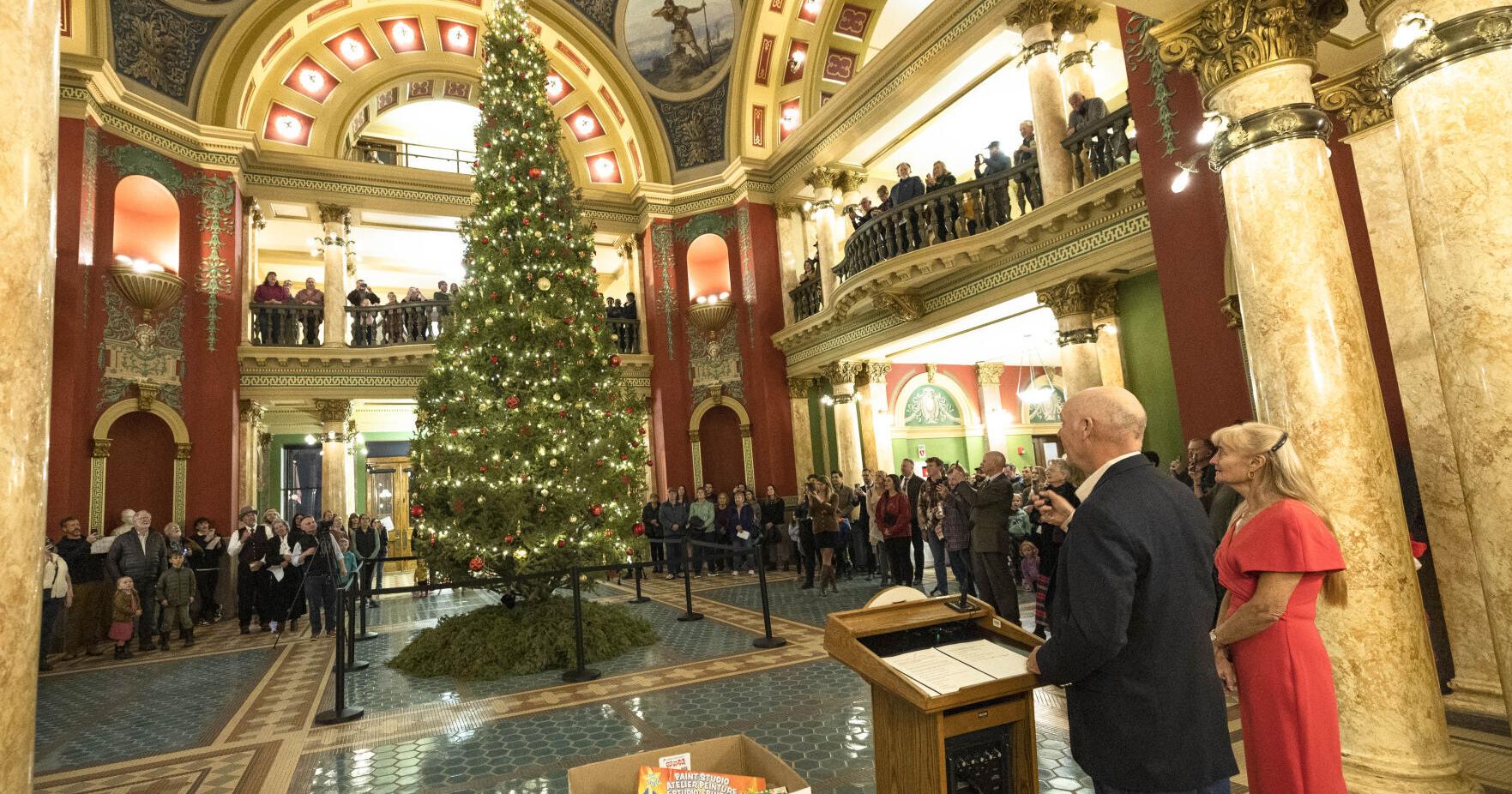 Gianfortes light the Capitol Christmas tree - Vimarsana News