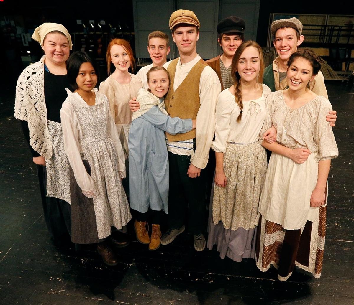 Pin By Juan Tracy On Fiddler On The Roof Set Ideas Fiddler On The Roof Image Settings