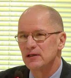 Dr. Robert Byron