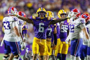 FOOTBALL-NCAA/