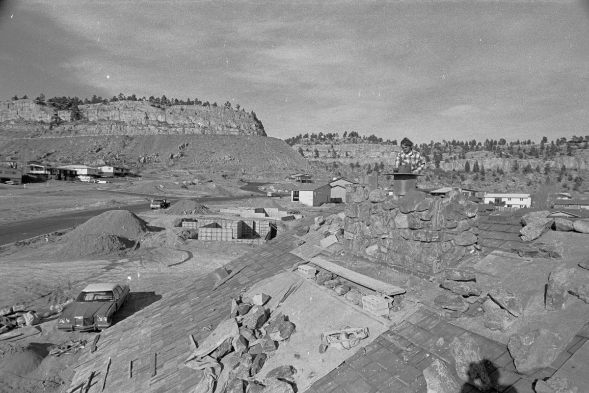 Retrospective Neighborhoods of Billings and Lockwood