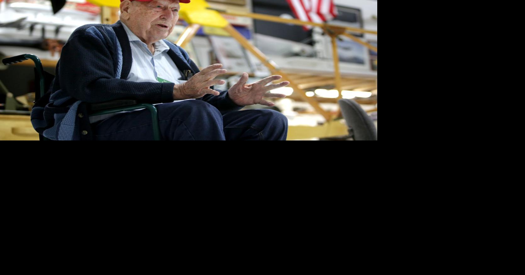 Longtime aviator meets next generation of glider-makers
