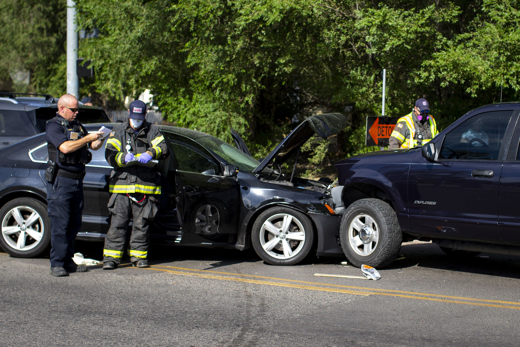 Three-vehicle Crash Sends 1 To Hospital, Closes Jackson Street | Local ...