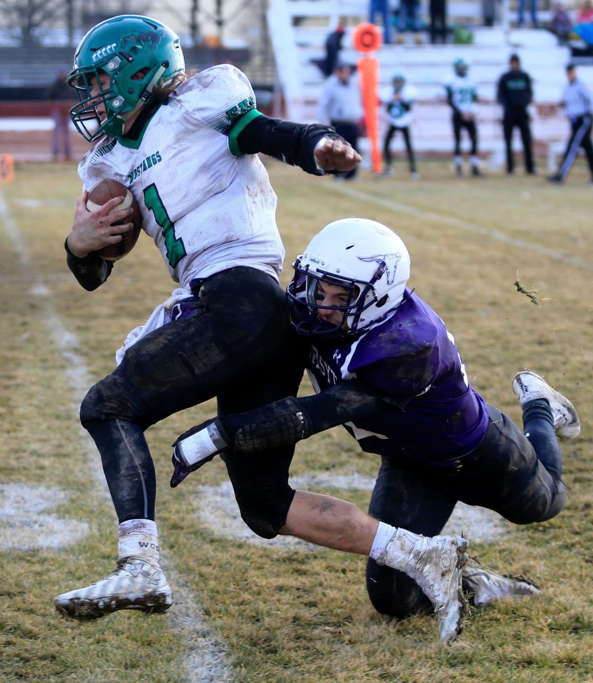 Photos Forsyth claims victory over Ennis in 8man semifinal game