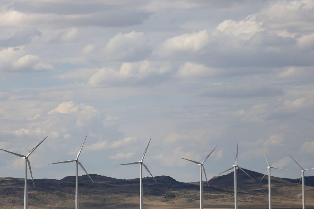 New Wyoming wind projects could generate thousands of jobs, billions in