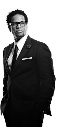 Comedian D.L. Hughley to perform standup at Babcock - How Tall Is D.L. Hughley? Comedian’s Height Profile