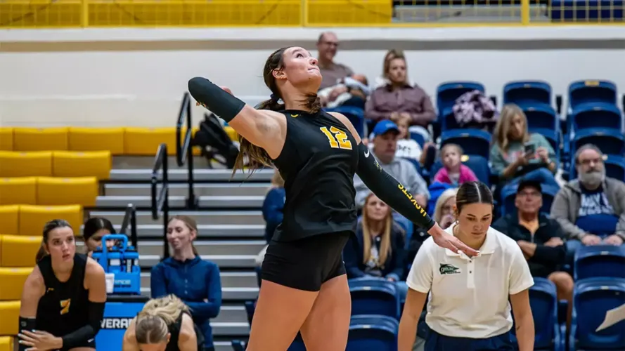 Dorman Leads MSUB with 11 Kills in Loss at Northwest Nazarene