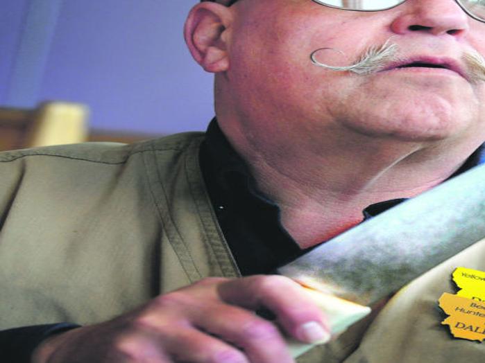 Living On The Edge Businessman Still Practices Finnish Art Of Knife Sharpening Makes House Calls Features Billingsgazette Com