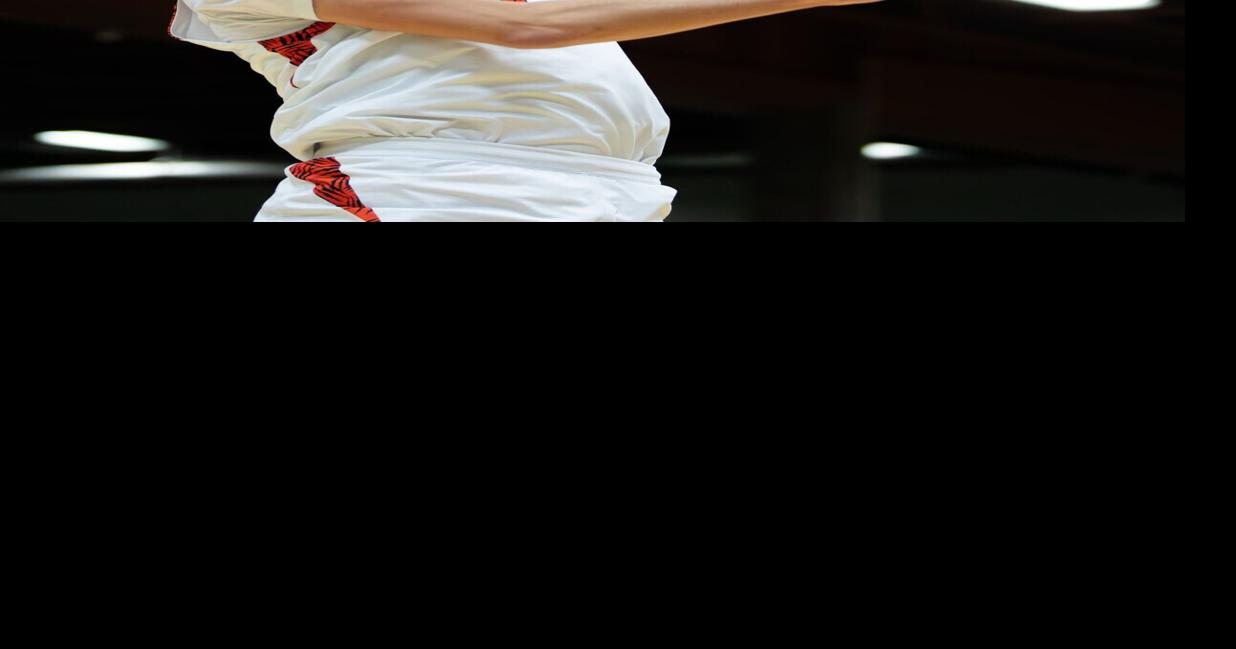 Ronan's Finley, Lame Deer's Fraser lead Warrior Movement to Native American hoops title