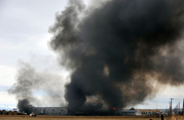 Fire destroys fiberglass tank plant in Laurel