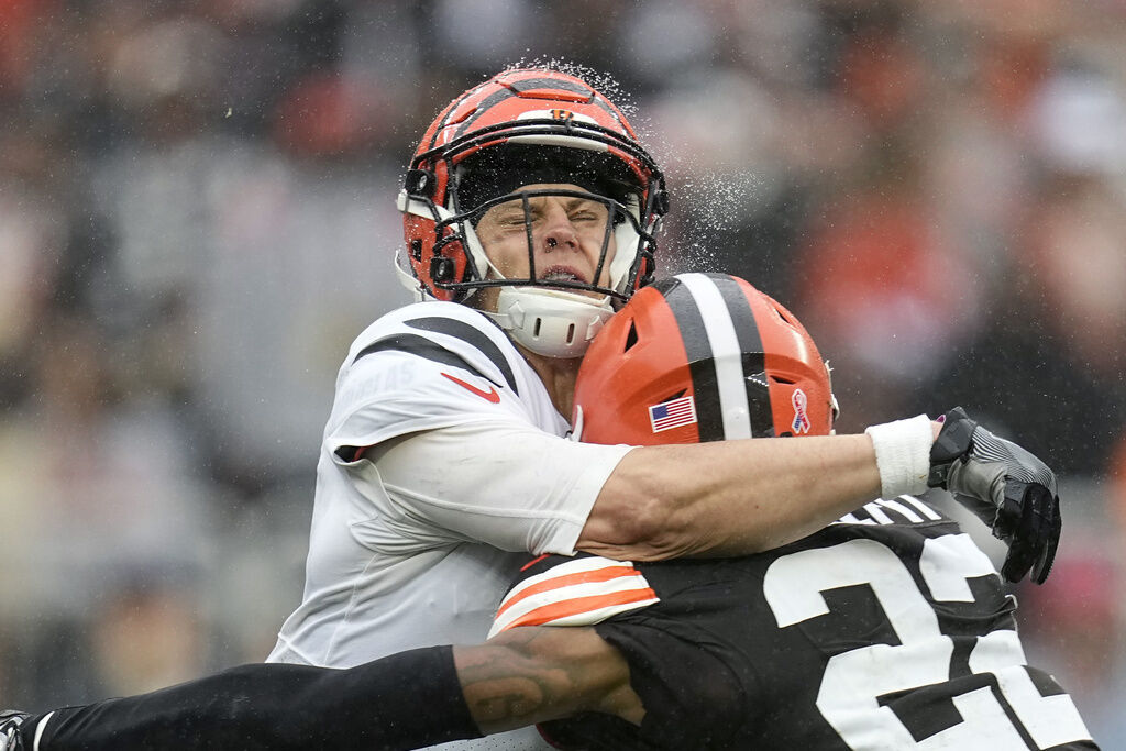 Cleveland Browns could be facing a limited Joe Burrow against the Bengals -  Dawgs By Nature