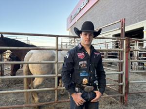 Wyoming’s Cole Reiner leads after first day of Riggin Masters