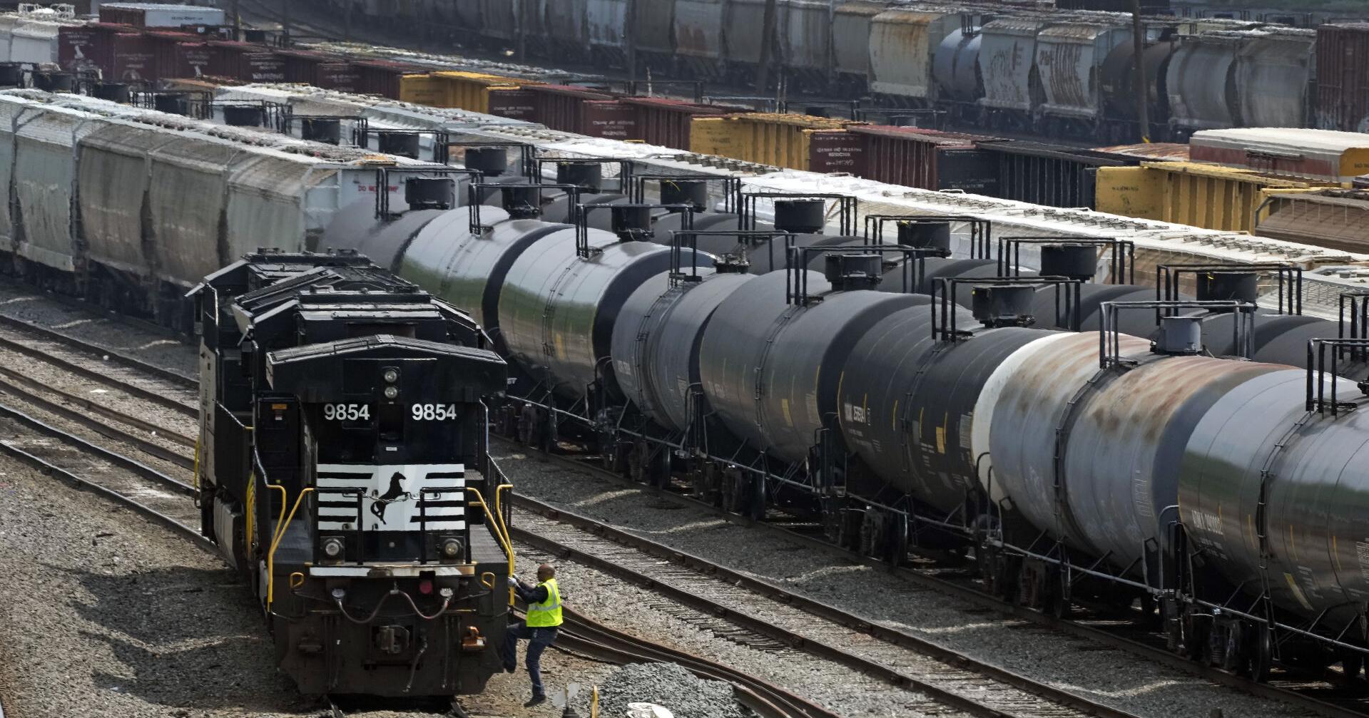 Train derailments: States act ahead of feds - Vimarsana News