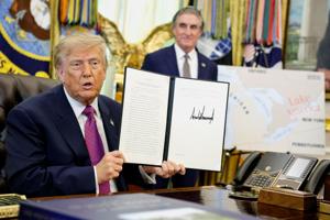 Trump signs order to rename Lake Ontario
