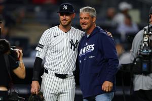 Cody Bellinger caught first pitch from his dad then sent Yankees to ALDS