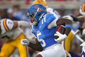 FOOTBALL-NCAA/