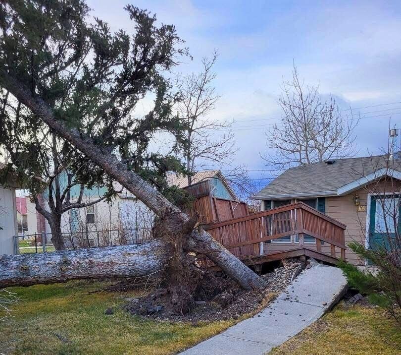Big Timber Montana hit with nearly 100 mph wind gusts
