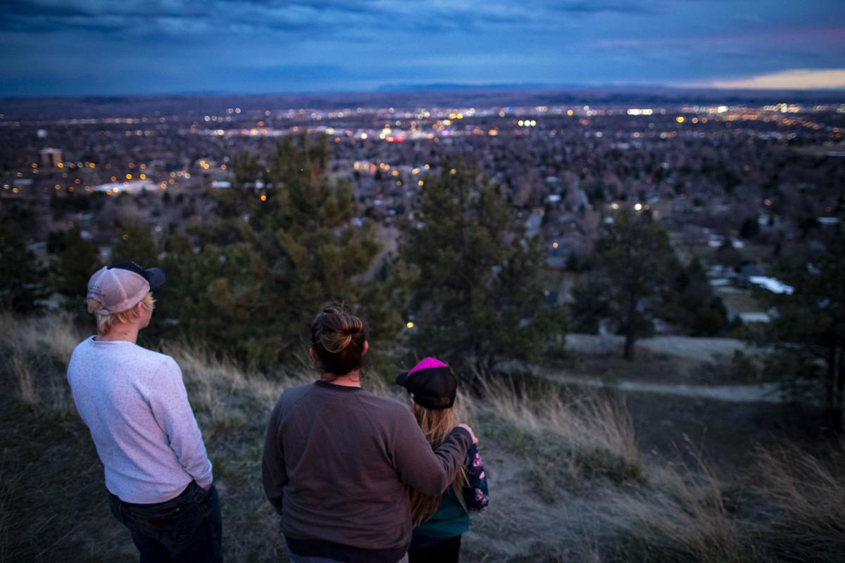 Billings residents howling for health care workers, and ...