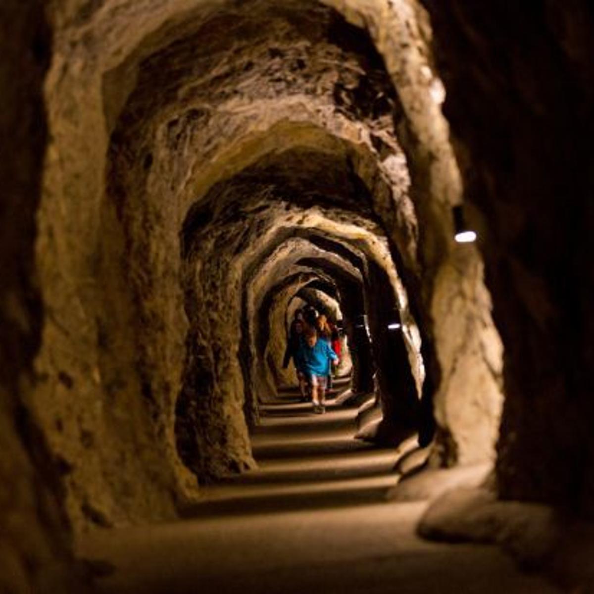 Shelter Added To Shade Lewis And Clark Caverns Visitors Outdoors Billingsgazette Com