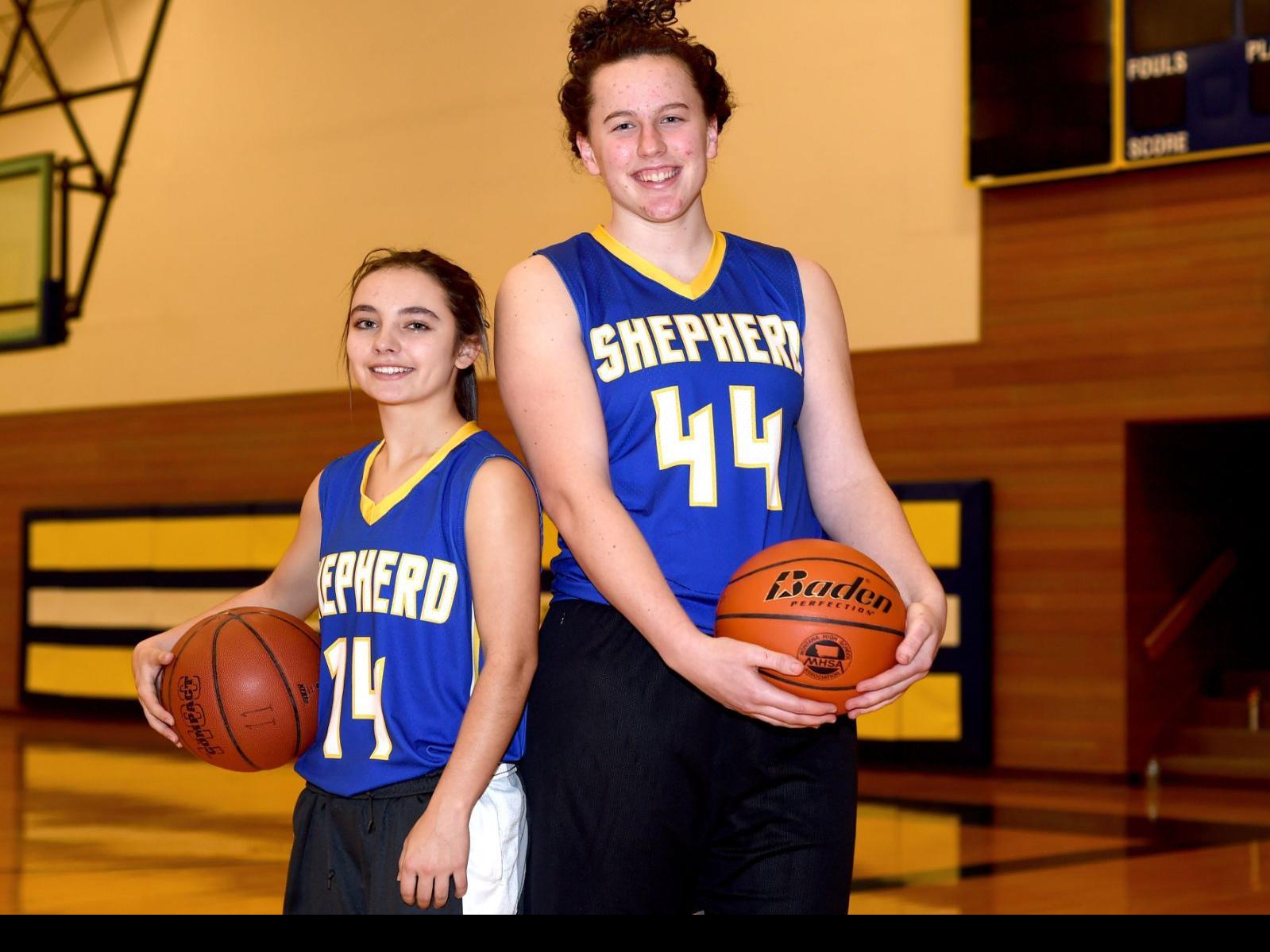 Fillies Finest Defending Shepherd Duo Is A Tall And Short Order