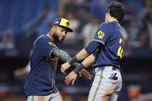 BASEBALL-MLB-TB-MIL/