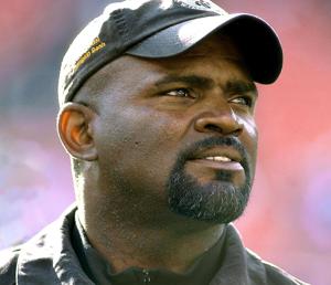 Lawrence Taylor made a visit to Giants Stadium, January 8, 2006.