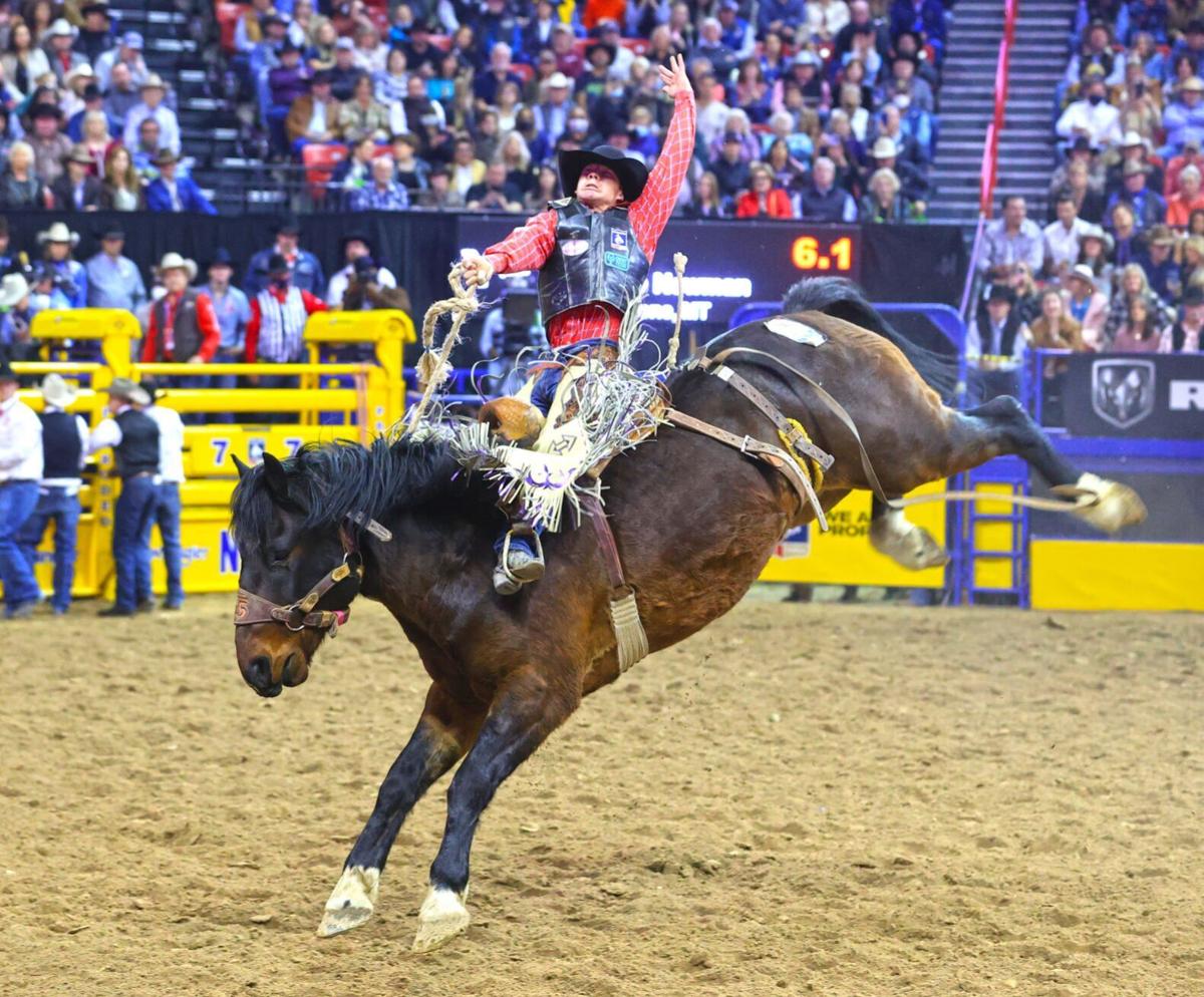 Melstone's Sage Newman sets regular-season saddle bronc earnings mark  before NFR