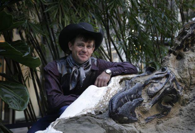clayton phipps dino hunter