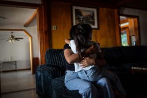 Thousands of children, sponsors arrested by ICE after tips from US child migrant agency