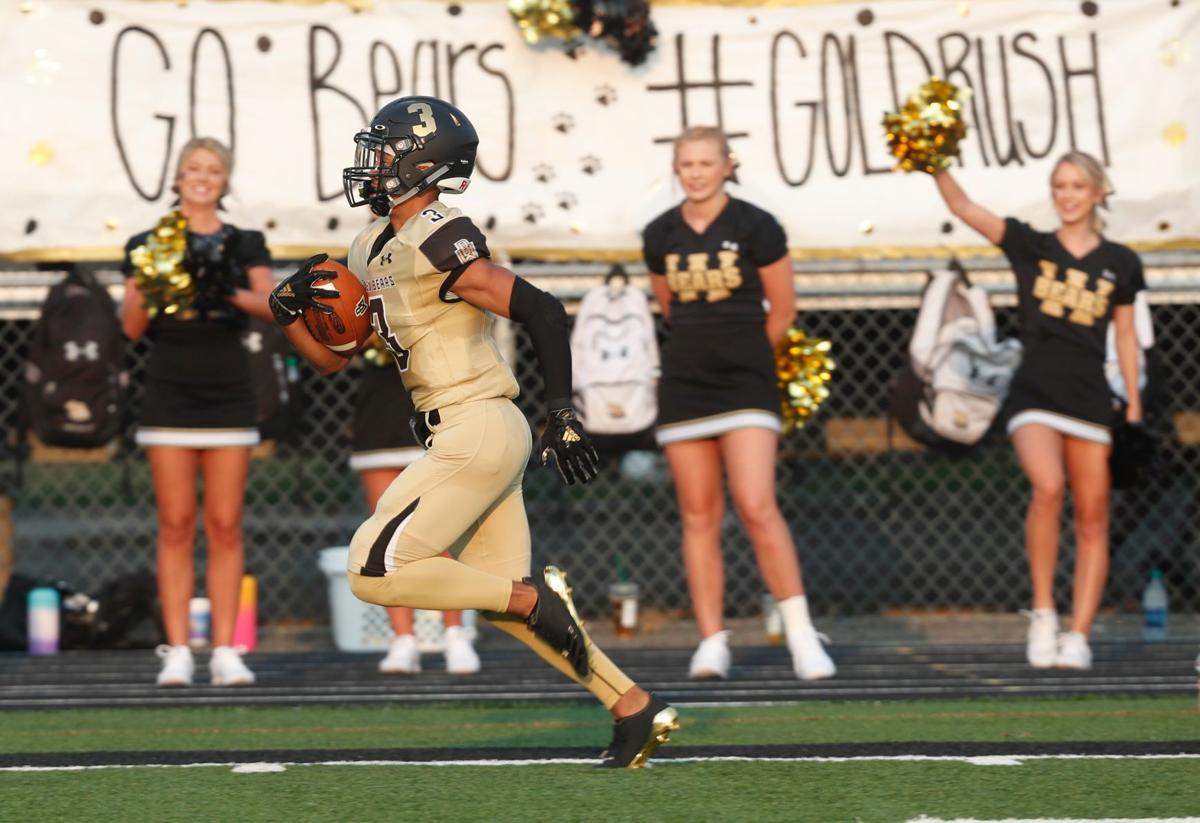 Josh Erbacher Throws 5 Touchdown Passes In Varsity Debut As