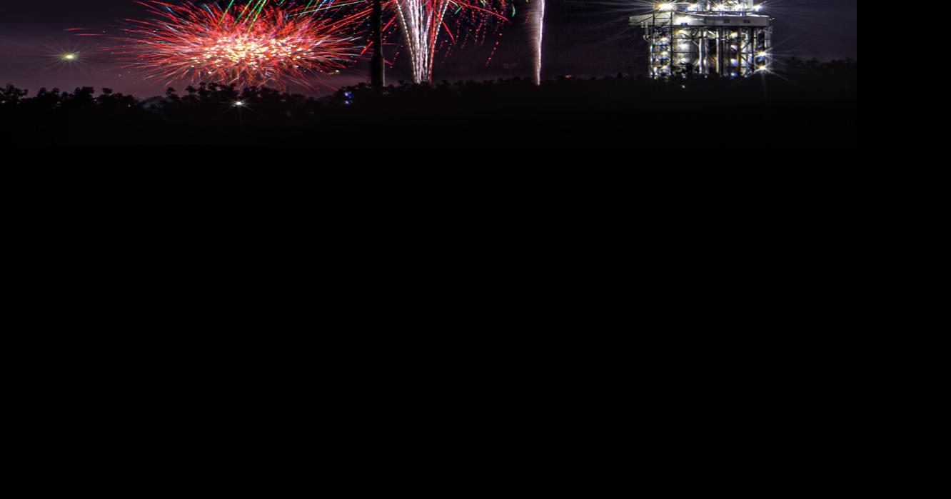 Photos Laurel fireworks light up the sky