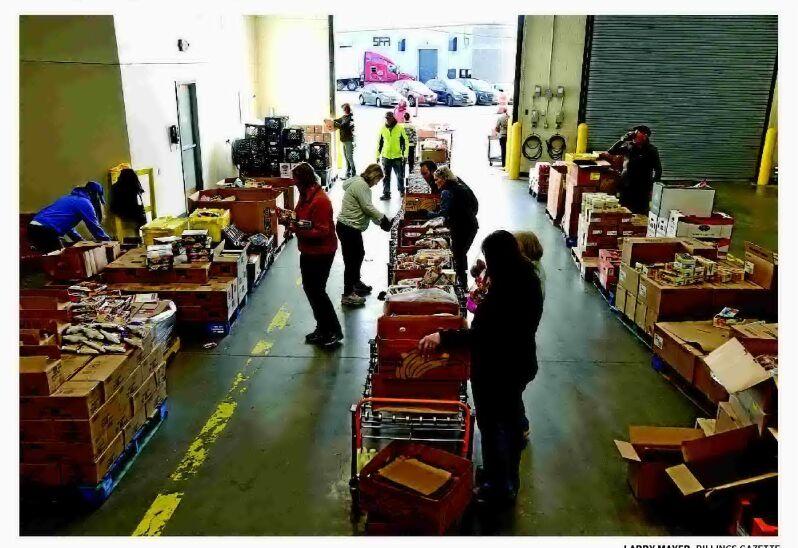 PACKING UP THANKSGIVING AT FAMILY SERVICE