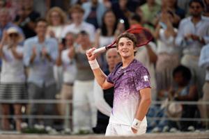 TENNIS/