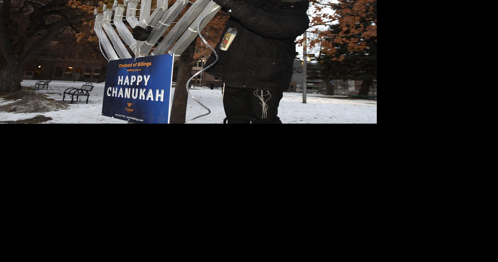 Photo menorah lighting
