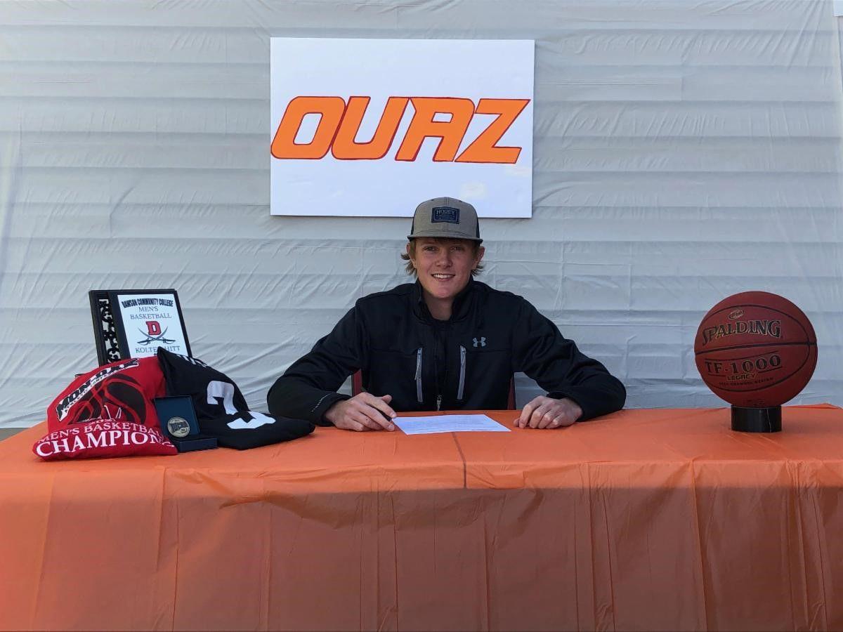 Dawson Cc Wing Kolten Hitt Signs With Arizona Naia School
