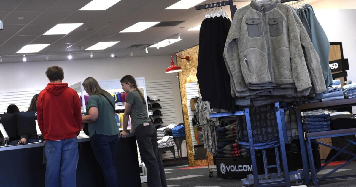 Genesis athleisure clothing store opens in Helena