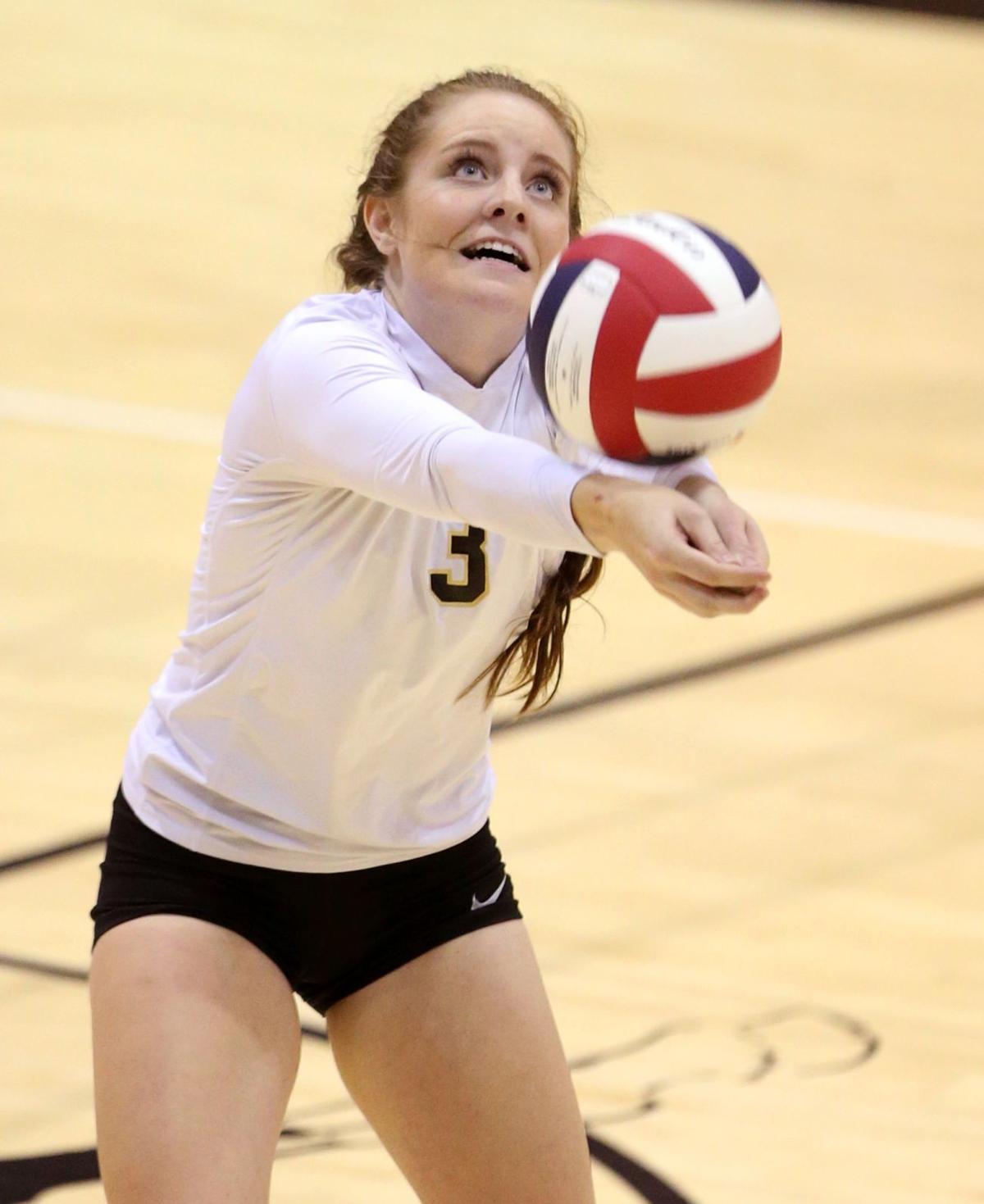 Senior vs. West volleyball