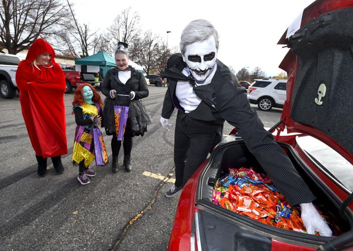 Photos Trunk or Treat at Rimrock Mall