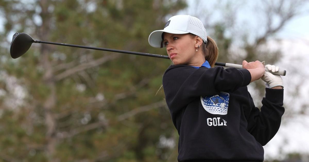 Southeast B: Lone Peak girls, Colstrip boys cruise, Manhattan's Blake Bentle defends title