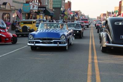 Cruisen Red Lodge