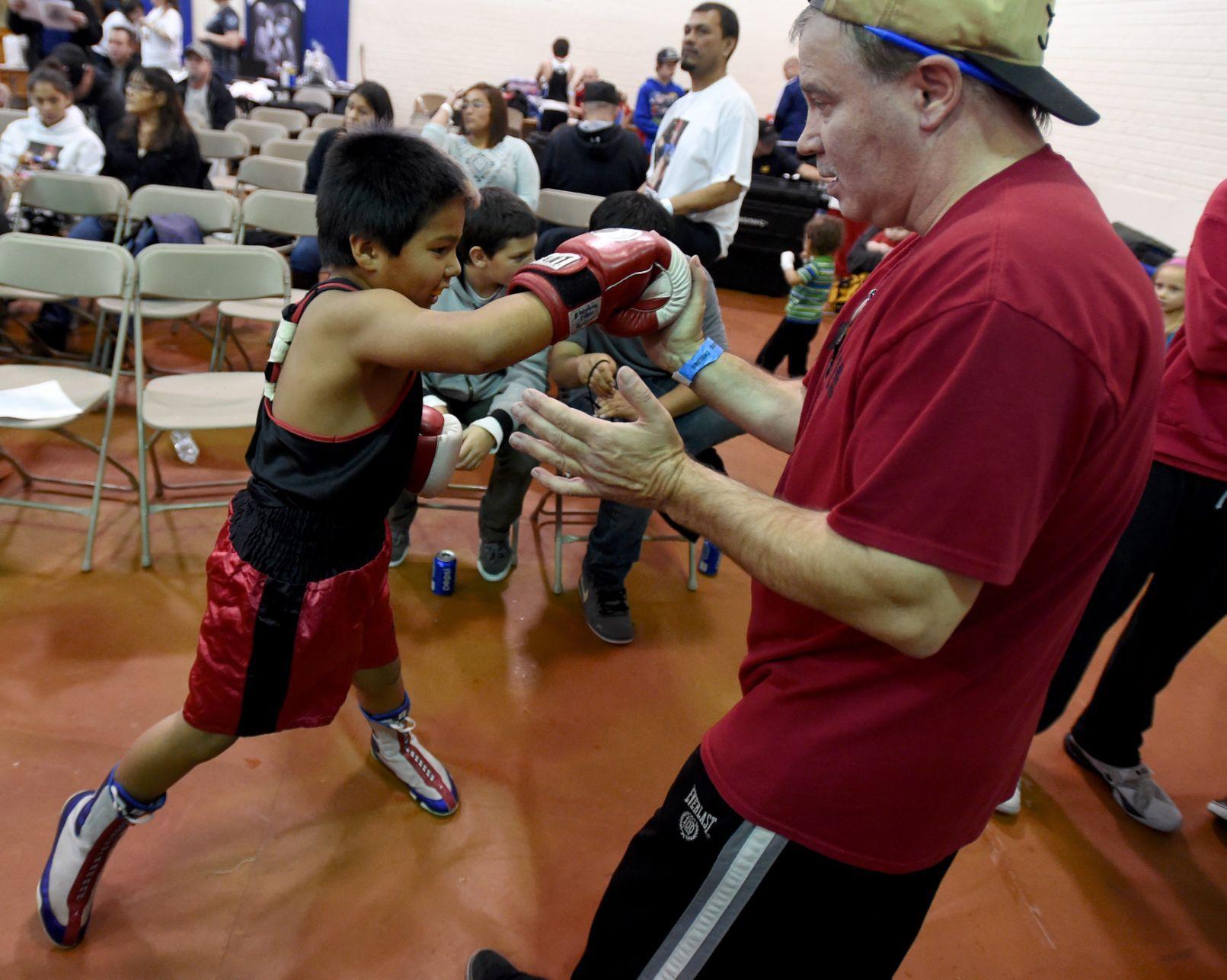 Photos Silver Gloves boxing tournament