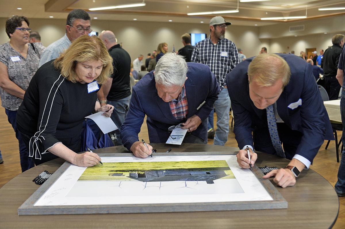 Glen Ullin Wind Farm Powers Up Mandan News Bismarcktribune Com