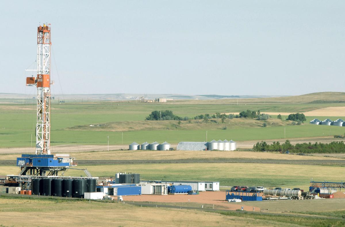 Worker shortage slows Bakken oil development thumbnail