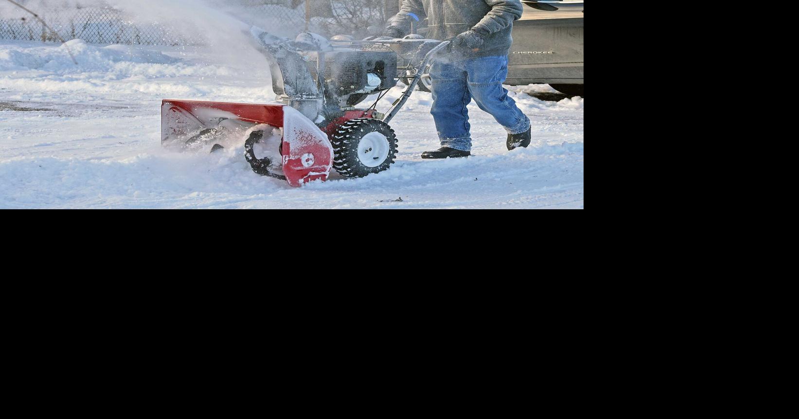 1st of 2 rounds of snow covers BismarckMandan for morning commute