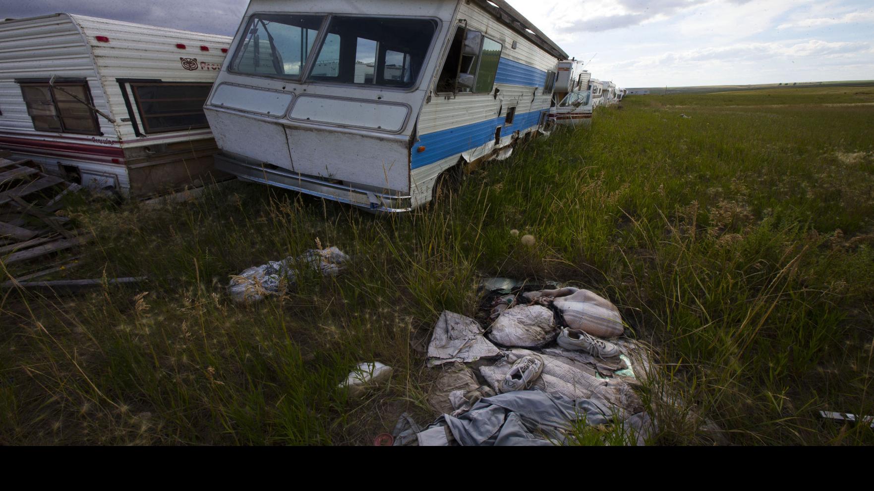 Discarded Rvs A Nuisance For Bakken Salvage Yard State Regional Bismarcktribune Com