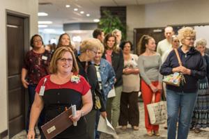 RibbonCutting_WEB-20_preview.jpg