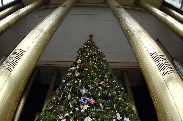 state-xmas-tree